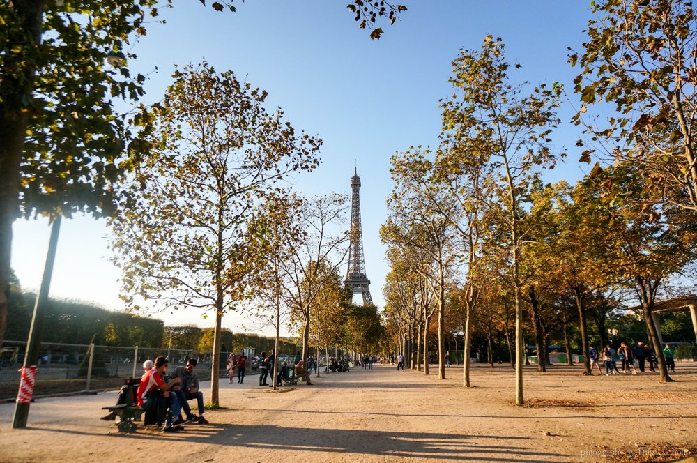 巴黎自助旅行, 巴黎自由行, toureiffel,巴黎鐵塔,艾菲爾鐵塔,巴黎景點,巴黎,歐洲之旅,環歐之旅,戰神廣場