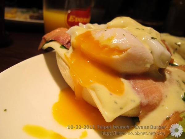 [食記] 台北車站‧微風二樓 份量超豐盛的Bruch‧Second Floor Cafe 貳樓 @黛西優齁齁 DaisyYohoho 世界自助旅行/旅行狂/背包客/美食生活