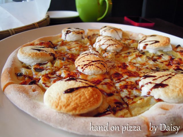 Wa Mei Ja 義式披薩專賣店，不一樣的羅馬Pizza，長方形造型，口味選擇超多樣！ @黛西優齁齁 DaisyYohoho 世界自助旅行/旅行狂/背包客/美食生活