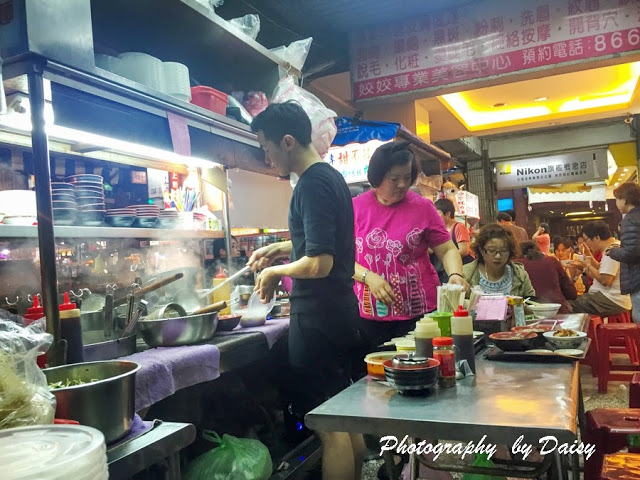 賴岡山羊肉 新北新店美食，湯頭鮮甜、一喝上癮！推羊小排湯！