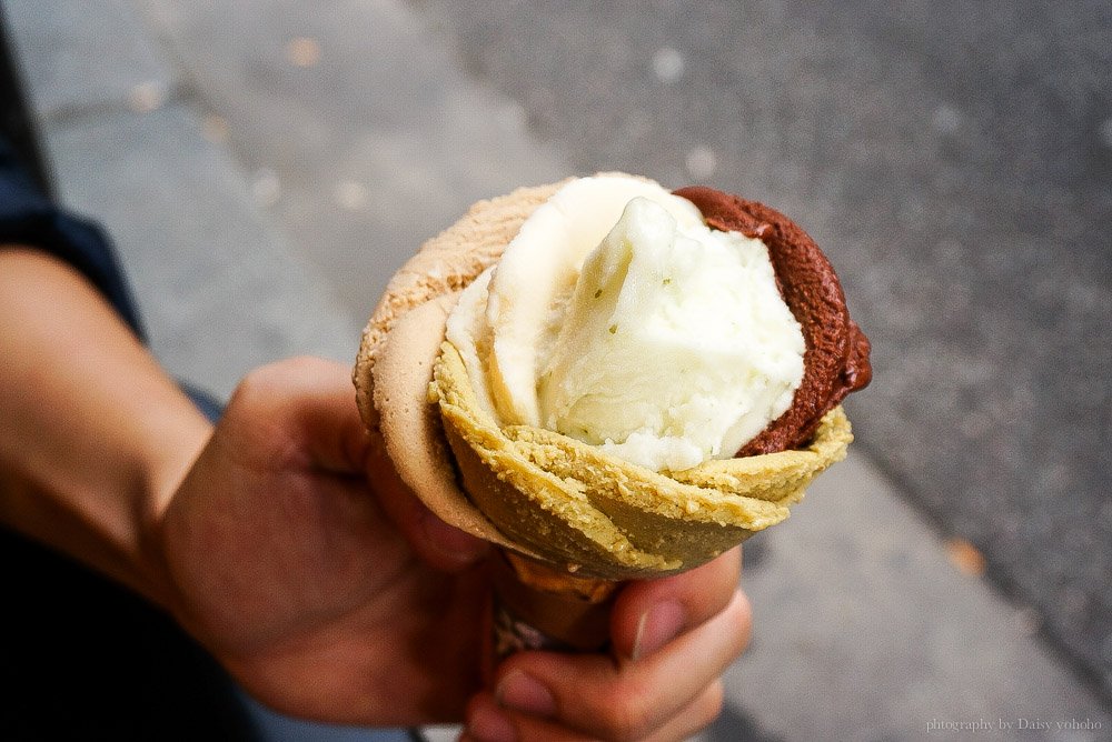 amorino,花朵冰淇淋,花瓣冰淇淋,巴黎美食,巴黎冰淇淋,巴黎甜點,冰淇淋,小天使冰淇淋,巴黎