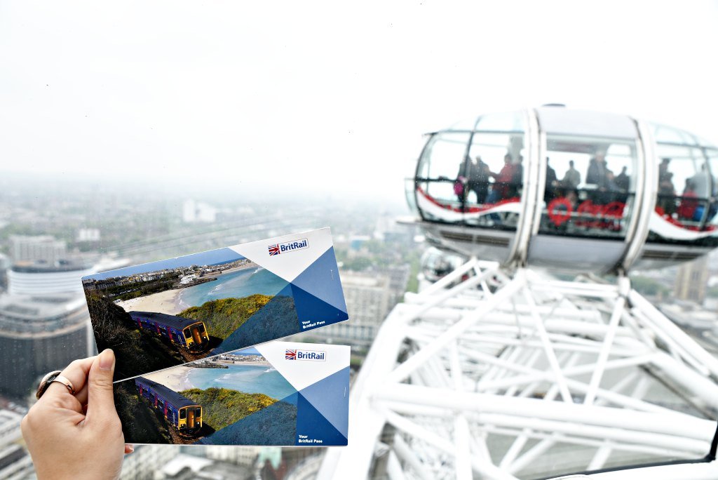 【倫敦景點】London Eye 倫敦眼摩天輪. 鳥瞰倫敦泰晤士河、西敏寺區 BritRail 2for1 【倫敦景點】London Eye 倫敦眼摩天輪. 鳥瞰倫敦泰晤士河、西敏寺區 BritRail 2for1