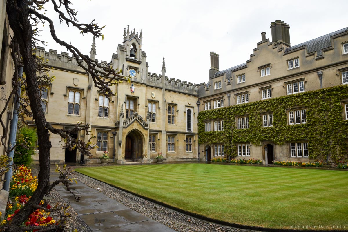 Chapel Court, 雪梨·薩塞克斯學院