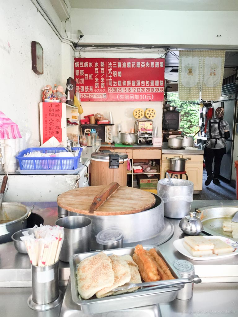 津津豆漿店, 延平北路, 早餐, 傳統早餐, 早餐蛋餅, 蔥蛋餅, 民族西路, 大同區早餐, 台北美食