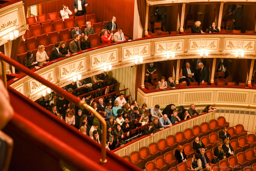 維也納自由行 | 花 3歐元看經典歌劇 "卡門 Carmen" 體位歐洲當地的歌劇站位文化