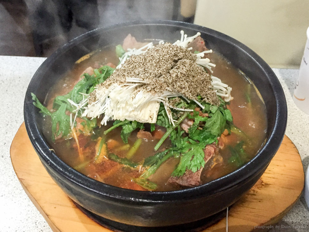 東輝韓食館, 行天宮站, 台北美食, 韓式料理, 石鍋拌飯, 鐵盤烤豬肉, 馬鈴薯燉肉