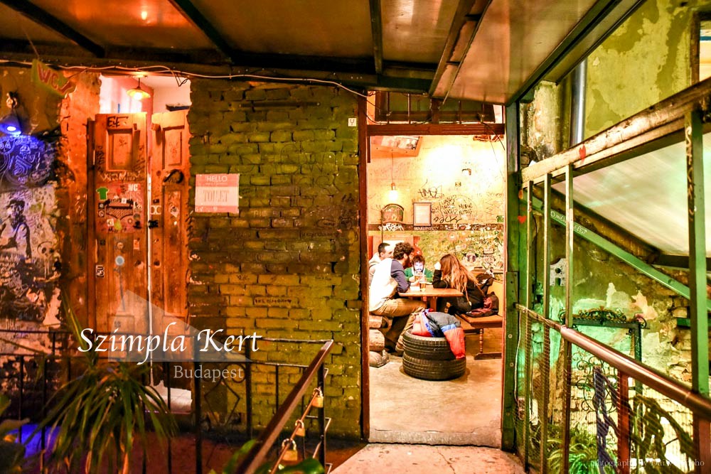 布達佩斯, 廢墟酒吧, 匈牙利, 布達佩斯景點, 布達佩斯晚上, Szimpla Kert, 布達佩斯自由行