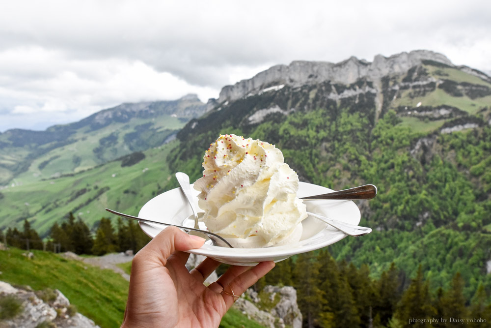 懸崖餐廳, 瑞士自助, 世紀最美餐廳, 瑞士自由行, 瑞士美食, 洞穴教堂, ebenalp, Appenzell, 阿彭策健行, Berggasthaus Aescher, 景觀餐廳