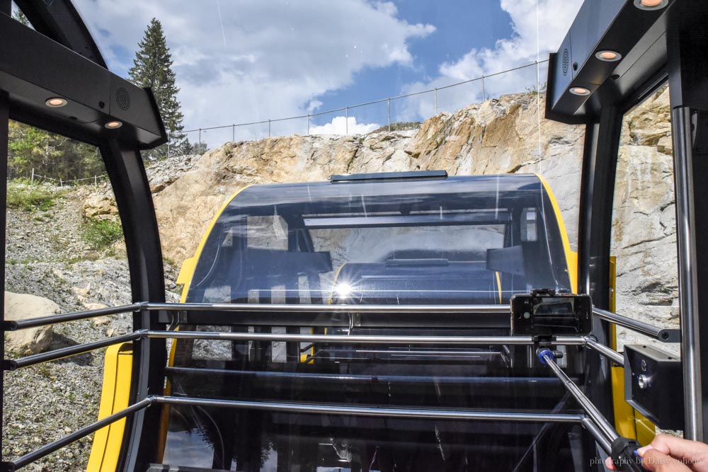 Stoos登山纜車, Stoos倉鼠型纜車, 世界最斜纜車, 世界最陡纜車, 瑞士纜車, 瑞士自助, 瑞士自由行, Schwyz, Stoos 交通, Swiss Pass, 瑞士火車通行證, Swiss Travel Pass, 半價卡, 瑞士免費纜車