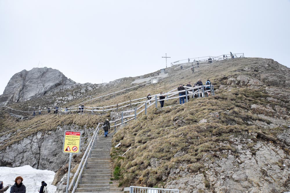 皮拉圖斯山, pilatus, 瑞士火車, 瑞士兒童車廂, 瑞士自助, 瑞士自由行, 琉森, 世界最斜齒軌列車, 瑞士旅行通行證, Swiss Travel Pass, 坐火車遊瑞士