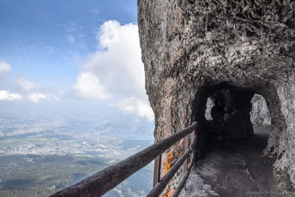 皮拉圖斯山, pilatus, 瑞士火車, 瑞士兒童車廂, 瑞士自助, 瑞士自由行, 琉森, 世界最斜齒軌列車, 瑞士旅行通行證, Swiss Travel Pass, 坐火車遊瑞士