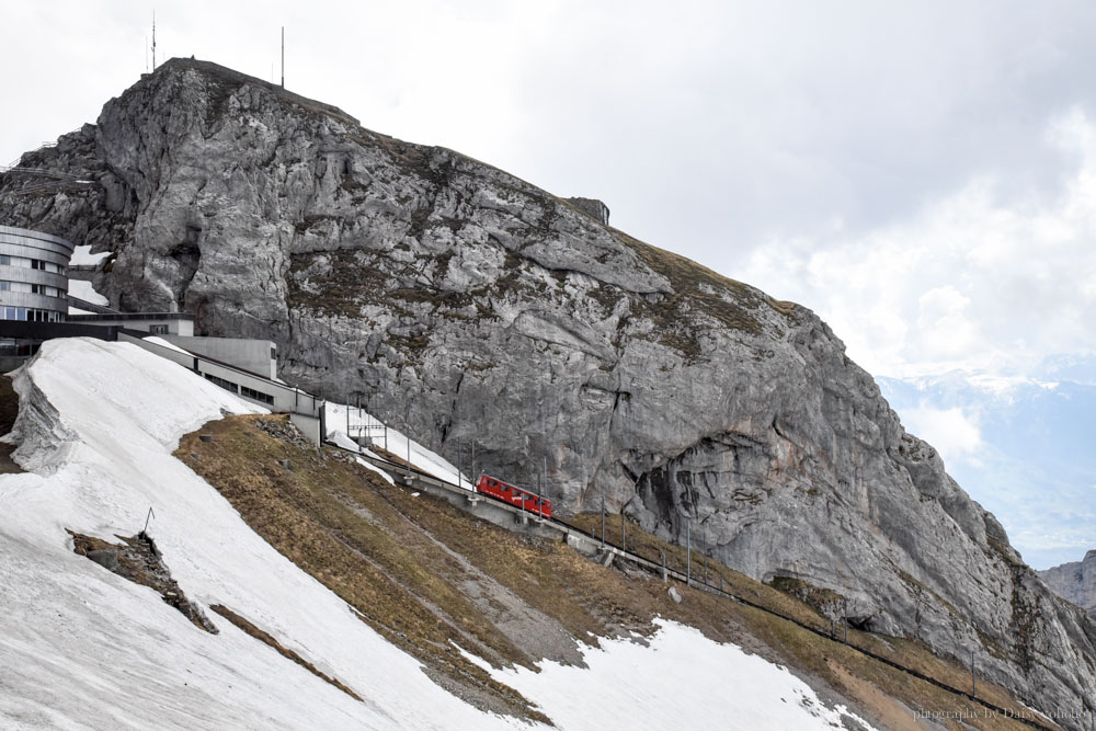 皮拉圖斯山, pilatus, 瑞士火車, 瑞士兒童車廂, 瑞士自助, 瑞士自由行, 琉森, 世界最斜齒軌列車, 瑞士旅行通行證, Swiss Travel Pass, 坐火車遊瑞士