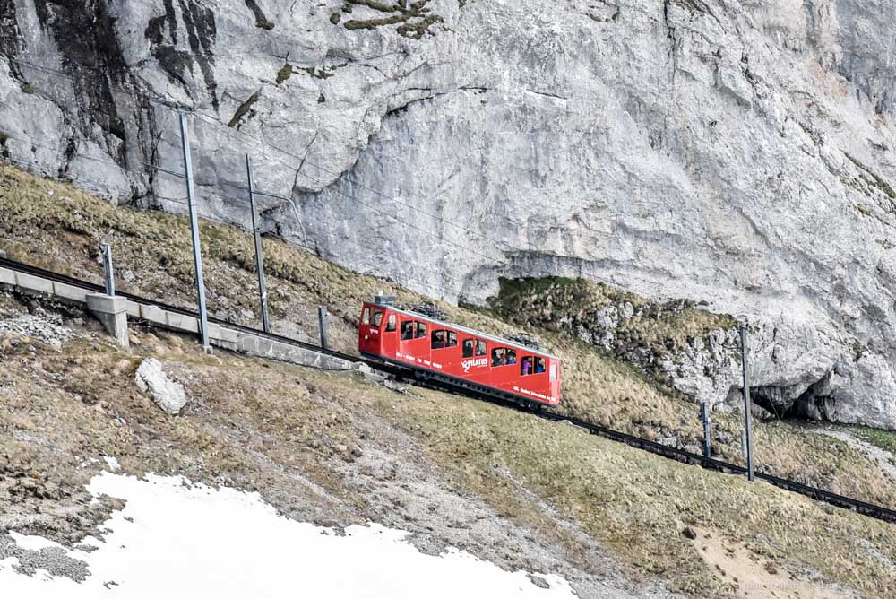 皮拉圖斯山, pilatus, 瑞士火車, 瑞士兒童車廂, 瑞士自助, 瑞士自由行, 琉森, 世界最斜齒軌列車, 瑞士旅行通行證, Swiss Travel Pass, 坐火車遊瑞士