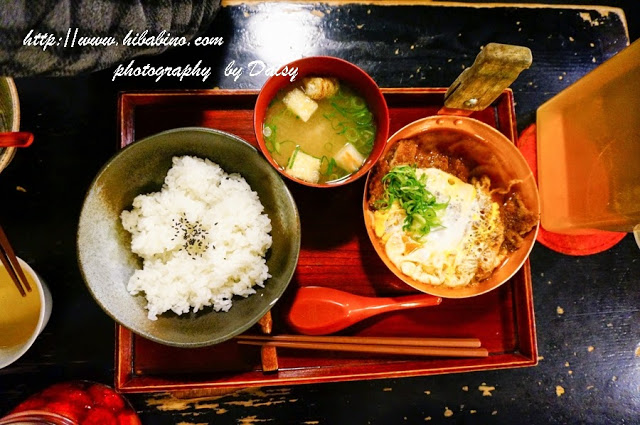 [日本大阪‧Osaka♥食] 梅田藍天大廈(空中庭園) B1 滝見小路‧喝鈍豬排 かつどん