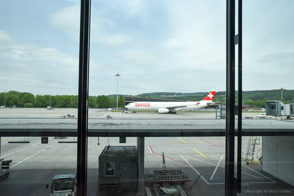 阿聯酋, 阿聯酋航空, 土豪航空, 阿聯酋特價票, EMIRATES, 瑞士蘇黎世機場, 巴黎戴高樂機場, 阿聯酋航空評價, 阿聯酋A380