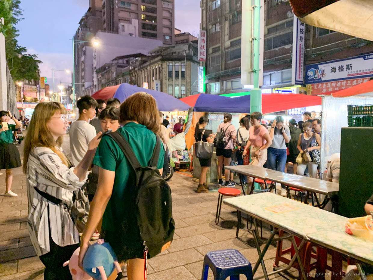 寧夏夜市, 寧夏夜市美食, 寧夏夜市小吃, 魏祥記麻糬冰, 燒麻糬, 劉芋仔芋餅, 寧夏夜市排隊店