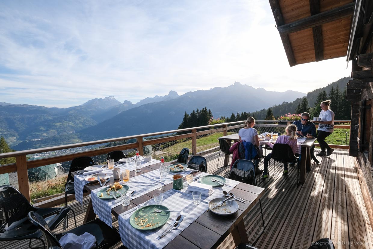 瑞士住宿, 阿爾卑斯山帳篷酒店, 瑞士渡假村, 瑞士冰屋, 瑞士帳篷, 瑞士奢華旅館, 瑞士飯店