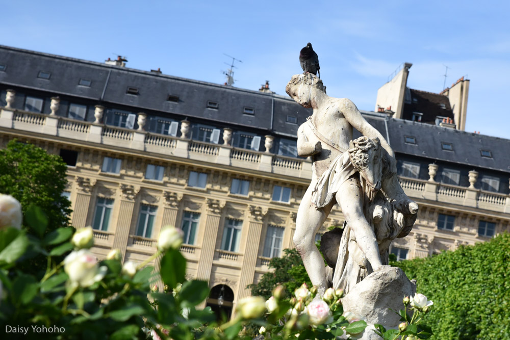 Daniel Buren柱, 黑白柱, 皇家宫殿, 現代柱子作品, 兩個平台, Les Deux Plateaux, 巴黎景點, 巴黎網美景點