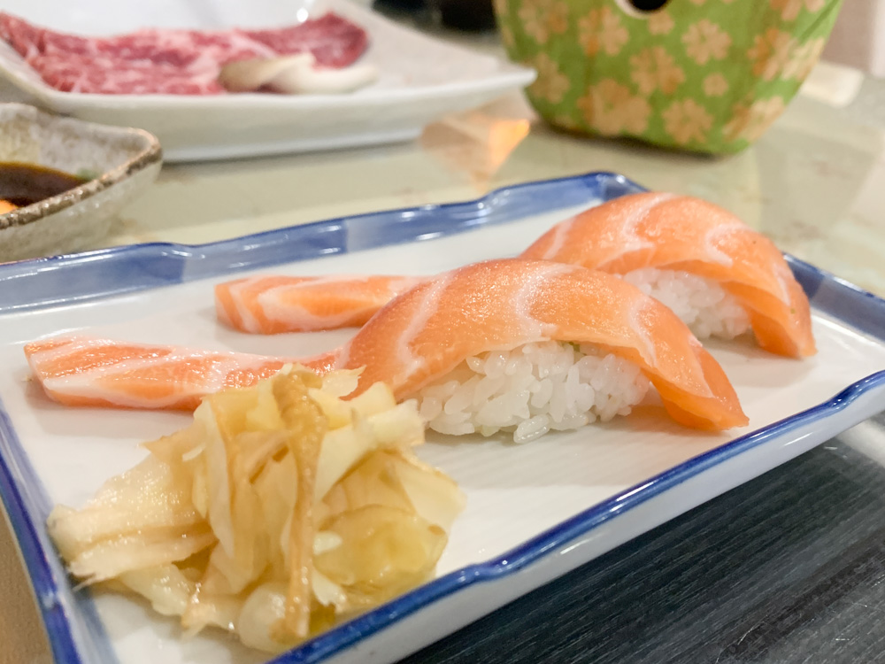 旬日本料理, 牛小排陶板燒, 鮭魚腹握壽司, 嘉義鰻魚飯, 嘉義日式料理, 嘉義美食