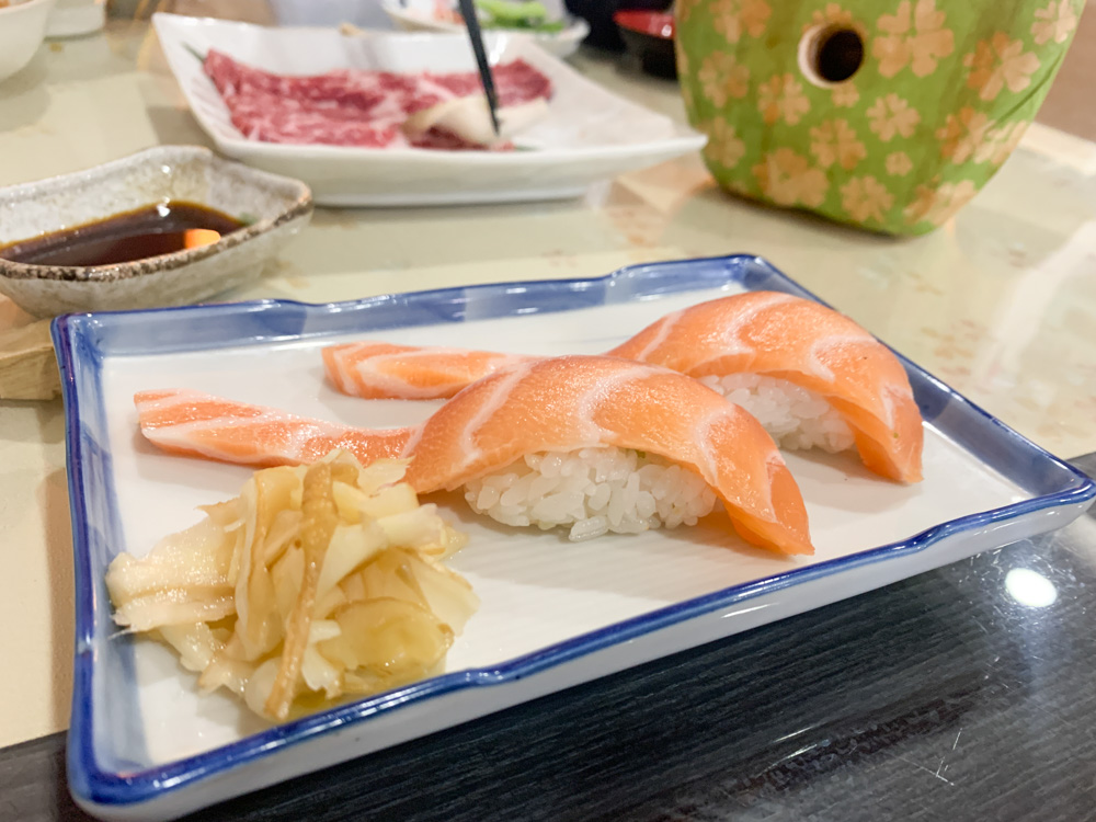 旬日本料理, 牛小排陶板燒, 鮭魚腹握壽司, 嘉義鰻魚飯, 嘉義日式料理, 嘉義美食