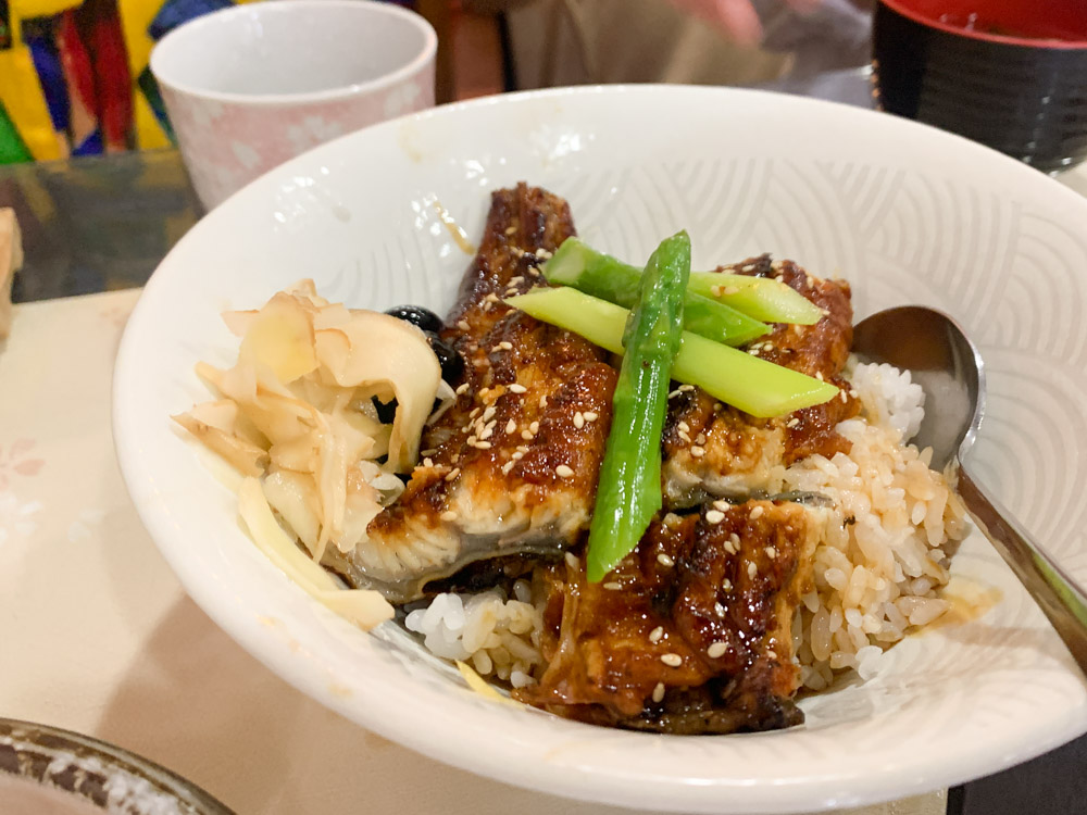 牛小排陶板燒, 鮭魚腹握壽司, 嘉義鰻魚飯, 嘉義日式料理, 嘉義美食
