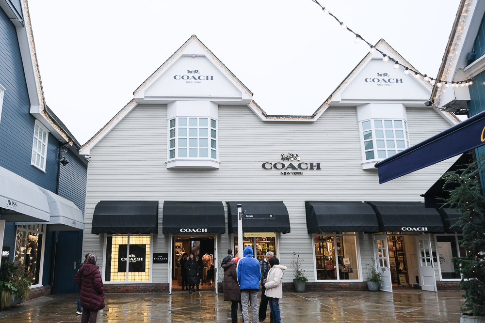 英國牛津Bicester Village Outlet 比斯特購物村，各大名牌便宜買！