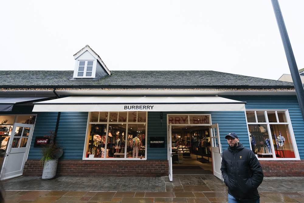 牛津outlet, Bicester Village Outlet, 比斯特購物村, 英國 Outlet, 牛津交通方式, 英國退稅, 牛津Outlet品牌