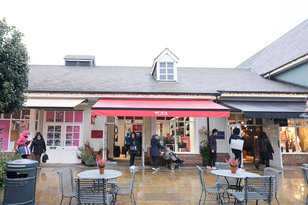 牛津outlet, Bicester Village Outlet, 比斯特購物村, 英國 Outlet, 牛津交通方式, 英國退稅, 牛津Outlet品牌