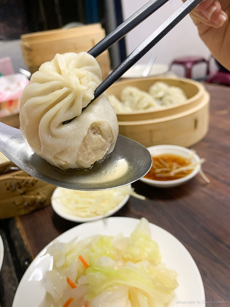 豆豆小龍湯包, 豆豆蒸餃, 嘉義小吃, 嘉義美食, 嘉義酸辣湯, 嘉義排隊店