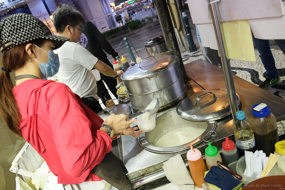 蓮姐粥品, 澳門美食, 澳門小吃, 澳門腸粉, 牛雜, 澳門小吃, 澳門粥, 魚蛋