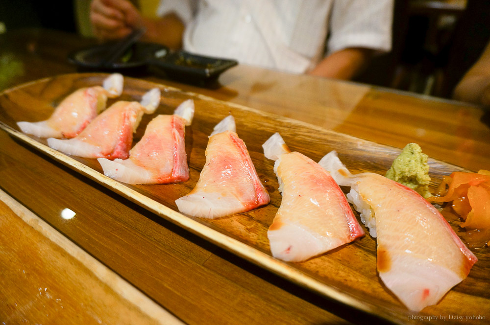 鰭兵衛日本料理, 嘉義美食, 嘉義日本料理, 嘉義握壽司, 鮭魚握壽司