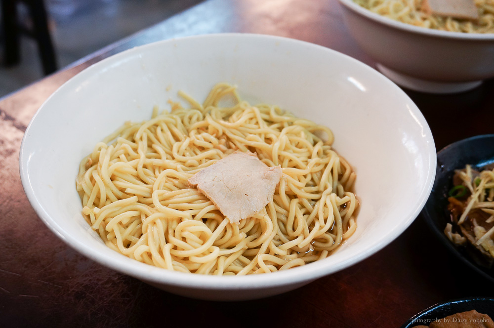 胡國雄古早麵, 埔里美食, 南投美食, 古早味小吃, 近百年老店, 平價滷味