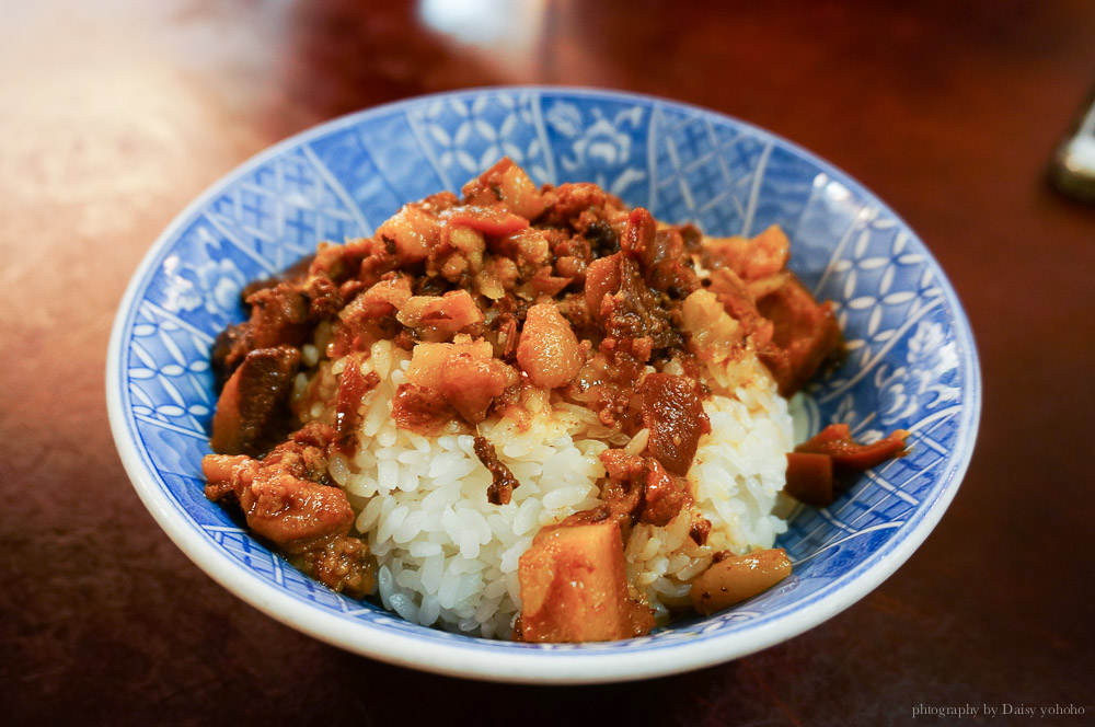 胡國雄古早麵, 埔里美食, 南投美食, 古早味小吃, 近百年老店, 平價滷味