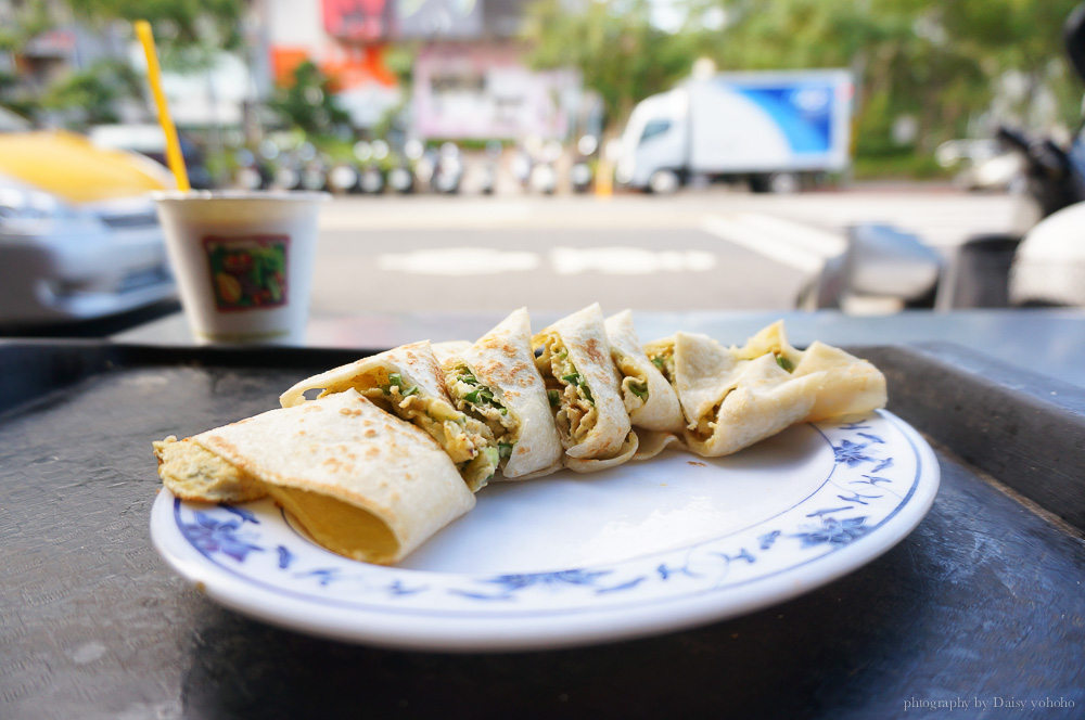 基河豆漿店, 士林豆漿店, 老張炭烤燒餅, 士林美食, 士林早餐, 古早味早餐, 古早味蛋餅, 士林人氣排隊店, 劍潭站美食