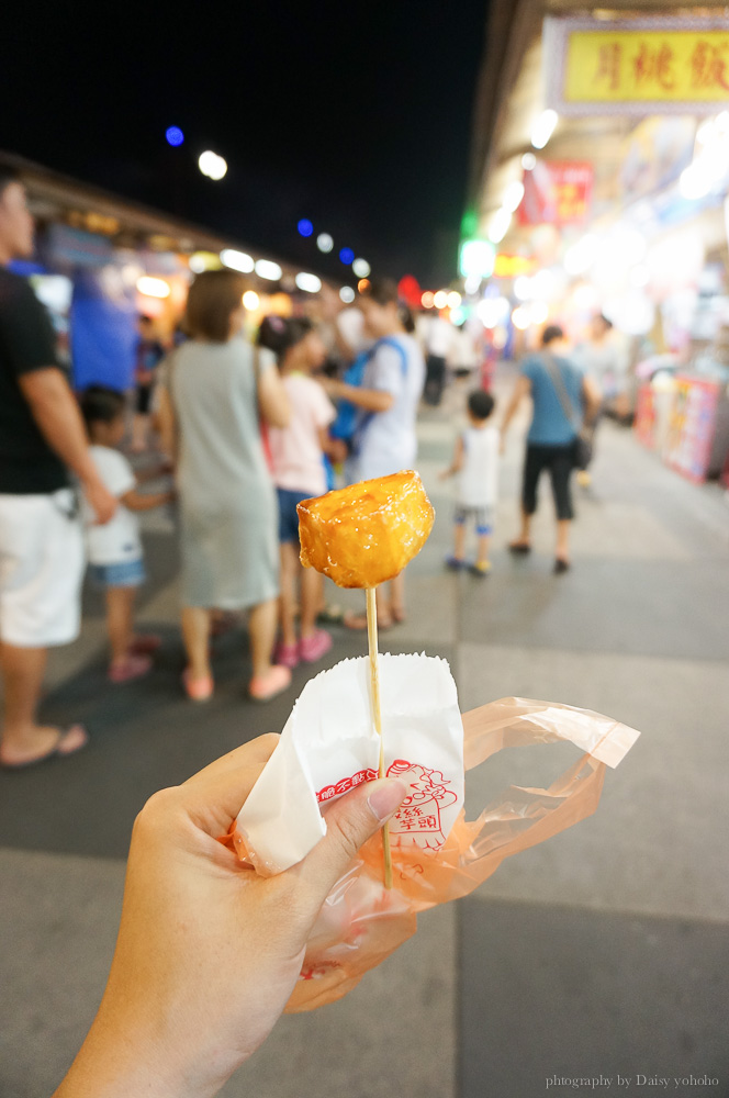 東大門夜市 美食吃吃喝喝！第一家烤肉串、拔絲地瓜、石板燒炭烤舖、醬爆棺材板