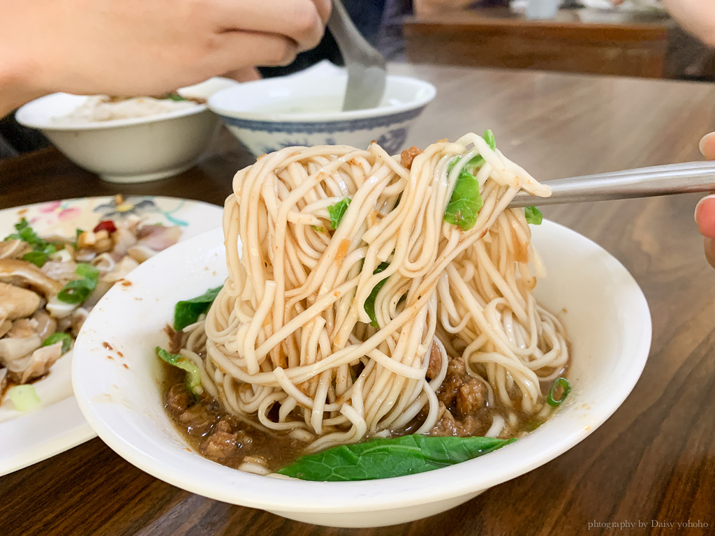 [食記] 台南東區 忠味麵館 好吃滷味＆乾麵