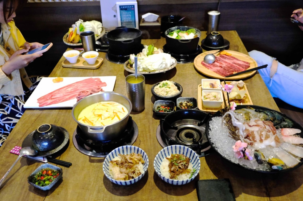 小旬湯-樂農鑄鐵鍋，火鍋店屆的嘉義之光，仁愛路日系火鍋，開到外地去！ @黛西優齁齁 DaisyYohoho 世界自助旅行/旅行狂/背包客/美食生活