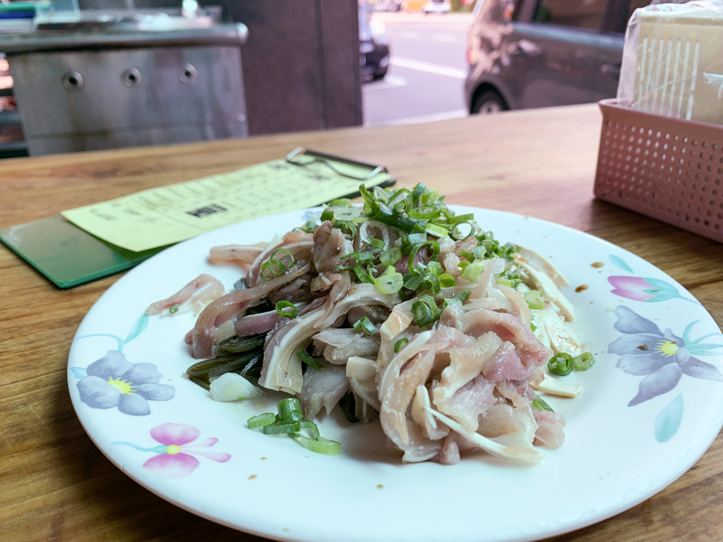 香圃麵館, 古早味麵店, 滷味, 白豆干, 食尚玩家, 台南小吃, 台南麵店, 麻醬麵, 台南老店