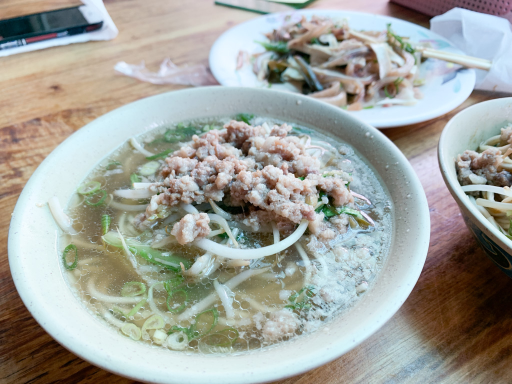 香圃麵館, 古早味麵店, 滷味, 白豆干, 食尚玩家, 台南小吃, 台南麵店, 麻醬麵, 台南老店