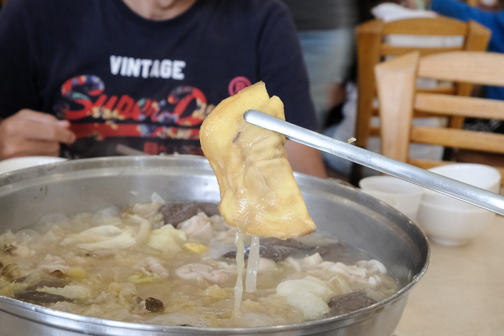 東北酸白菜火鍋, 台南中西區, 酸菜白肉鍋, 台南美食, 台南火鍋, 東北酸菜白肉鍋菜單，五妃街美食