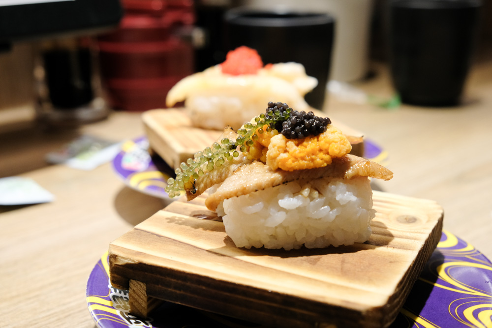 平禄寿司 台中平價日式迴轉壽司，日本仙台歷史最悠久的連鎖迴轉壽司店！