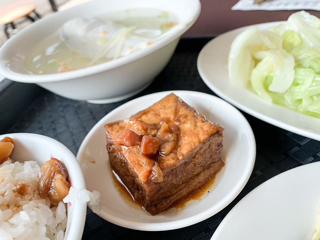 七海魚肚魚皮, 台南虱目魚, 台南魚皮湯, 台南小吃, 台南美食, 東門路美食