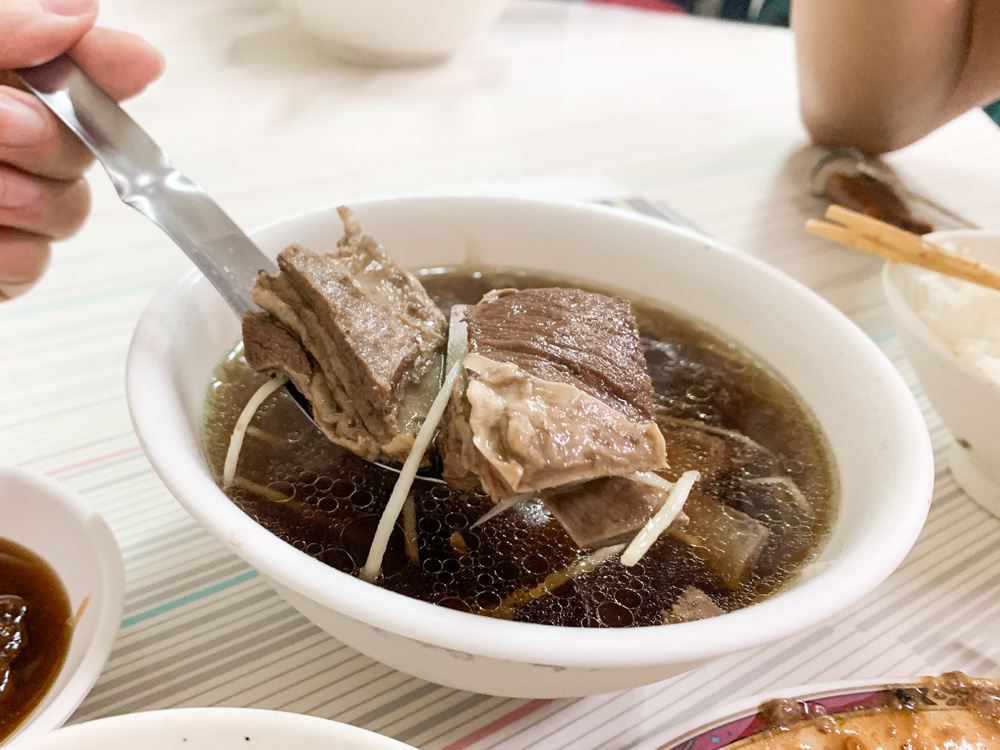 清香羊肉 台南羊肉推薦，超美味軟嫩羊排骨，免費續當歸湯！還有羊肉爐！