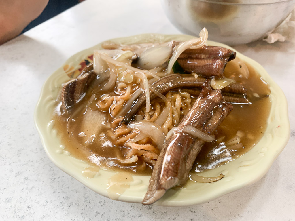 馬沙鱔魚意麵, 文南市場美食, 南區鱔魚意麵, 台南腰只湯, 台南美食小吃, 鬧著玩