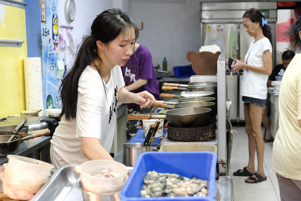 佰九海產粥, 台南海產粥, 台南宵夜, 台南海鮮粥, 台南小吃, 燙蝦子, 招牌海產粥