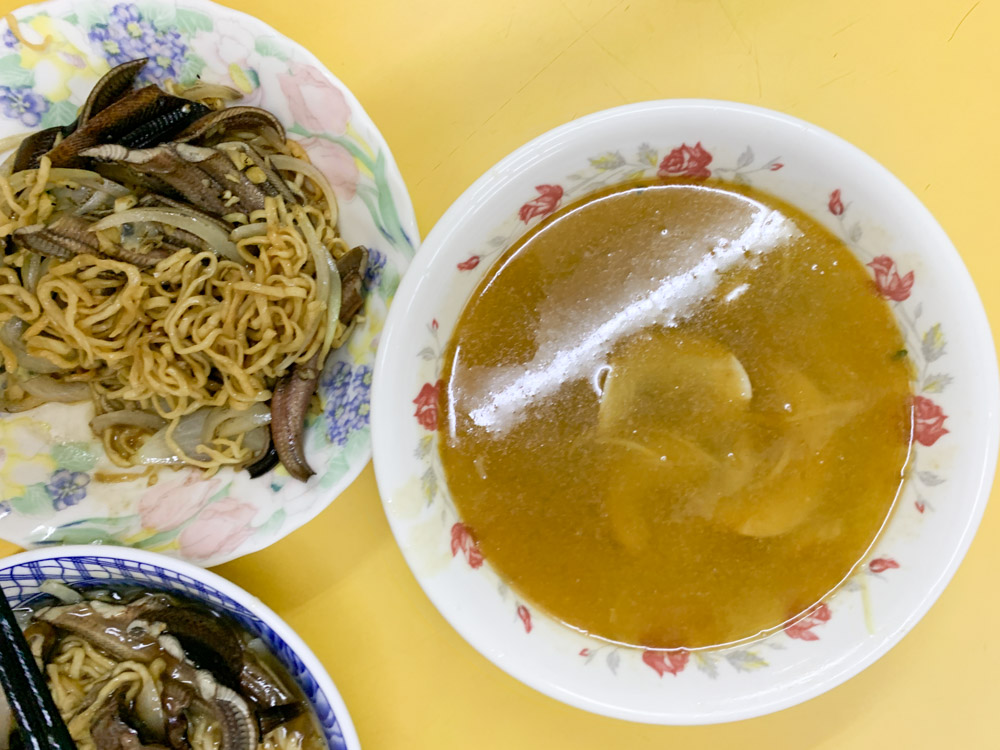 志明炒鱔魚, 東區鱔魚意麵, 東區腰只湯, 櫛名炒鱔魚意麵, 台南鱔魚意麵, 台南小吃