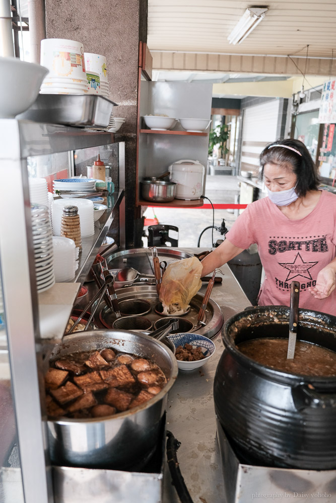 聖記軟骨飯, 台南軟骨飯, 海安路小吃, 台南美食, 台南小吃, 豬軟骨飯