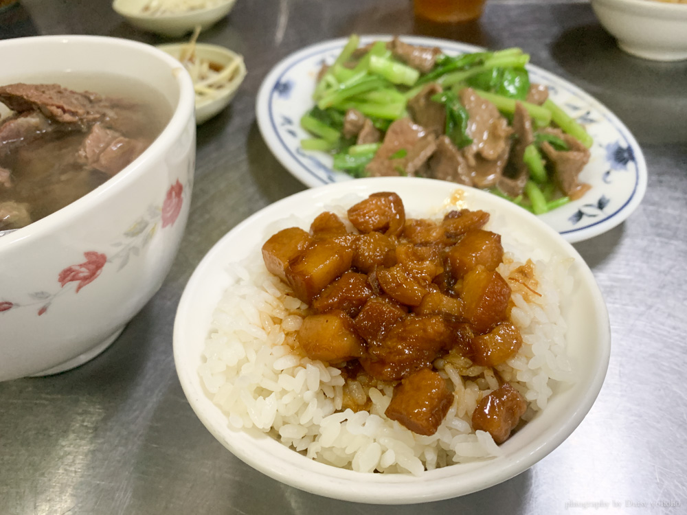 阿牛牛肉湯炒牛肉, 台南牛肉湯, 台南東區美食, 小東路美食, 牛腩湯, 芥藍炒牛肉, 台南溫體牛