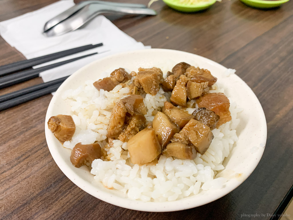 阿益牛肉湯, 虎尾寮美食, 東區牛肉湯, 裕信路牛肉湯, 台南東區肉燥飯, 台南牛肉炒飯