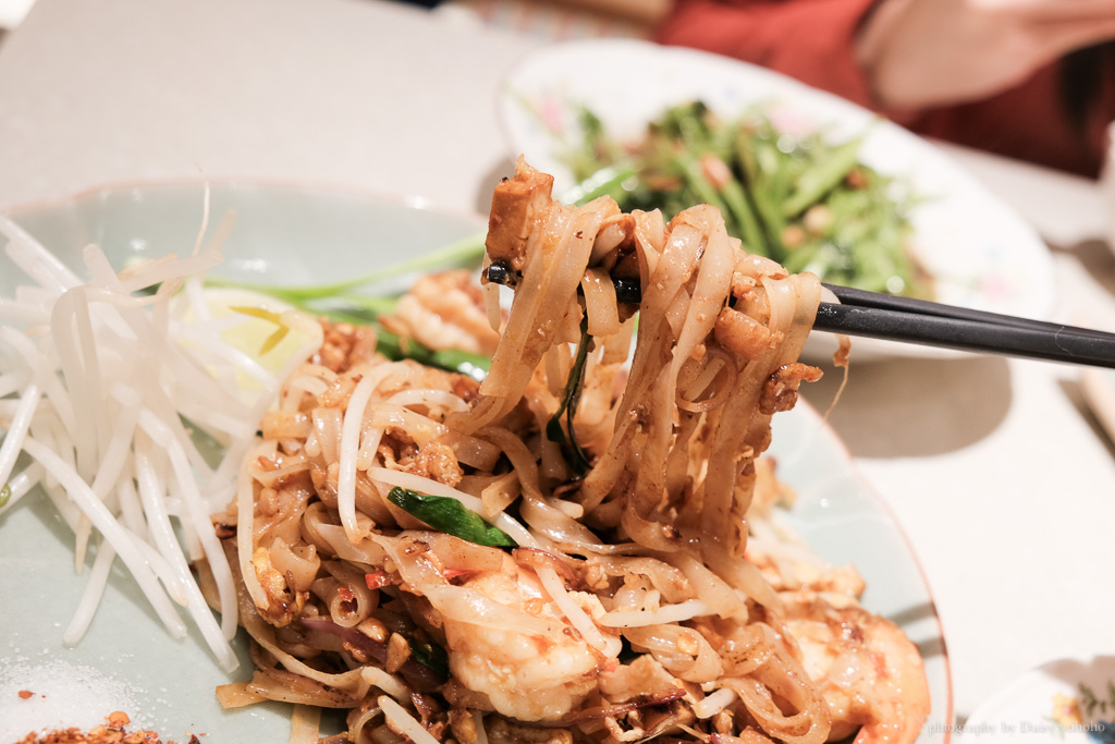 頌丹樂, 台北微風車站美食, Somtum Der, 台北米其林一星, 泰國東北料理, 平價米其林餐廳, 頌丹樂泰式料理, 台北車站美食